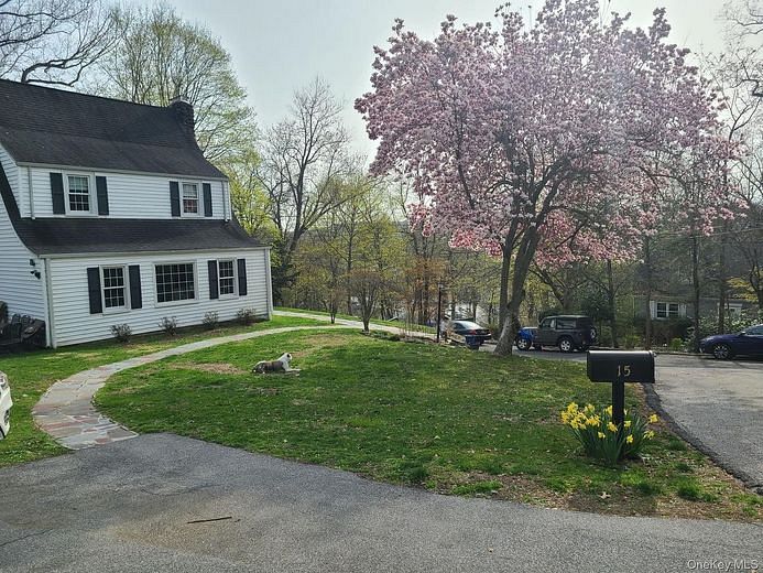 15 Beacon Hill Road