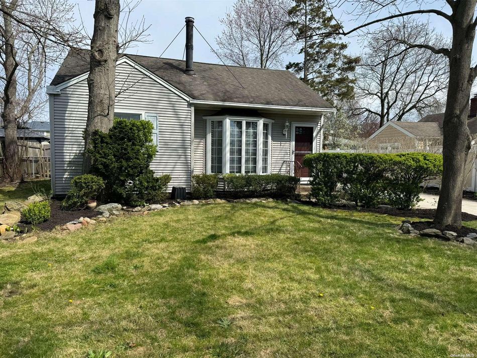 Image 1 of 25 for 15 Carl Place in Long Island, Patchogue, NY, 11772