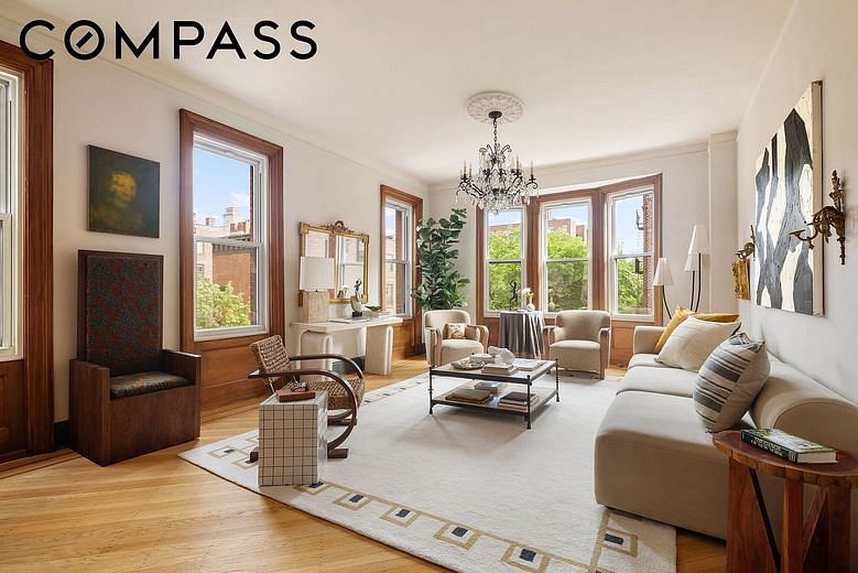 15 Clark Street #4A