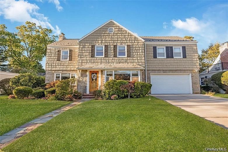 15 Combes Avenue
