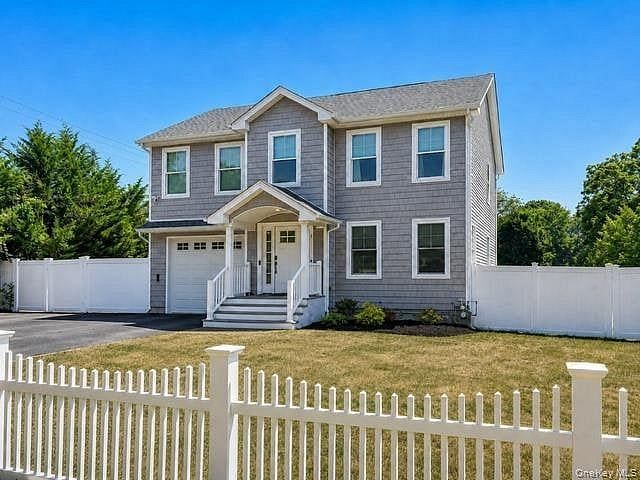 15 Comet Place
