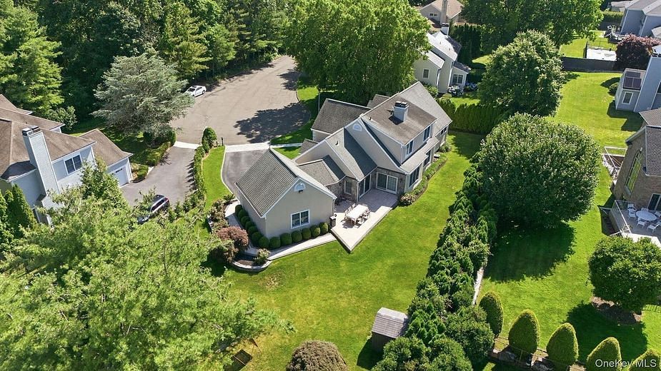 15 Ellis Drive #13