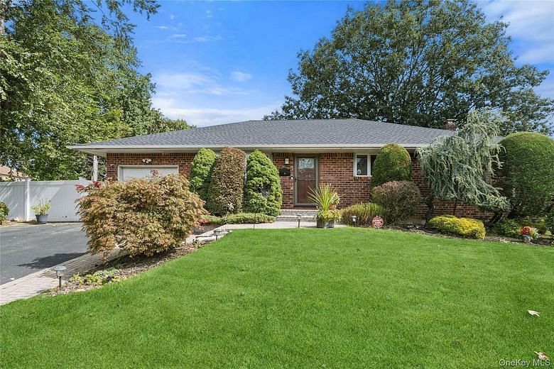 15 Elmwood Lane