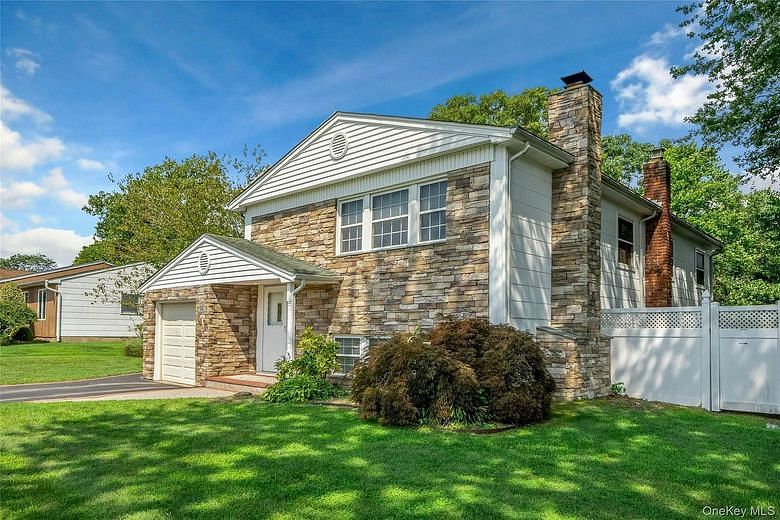 15 Greenbrier Lane