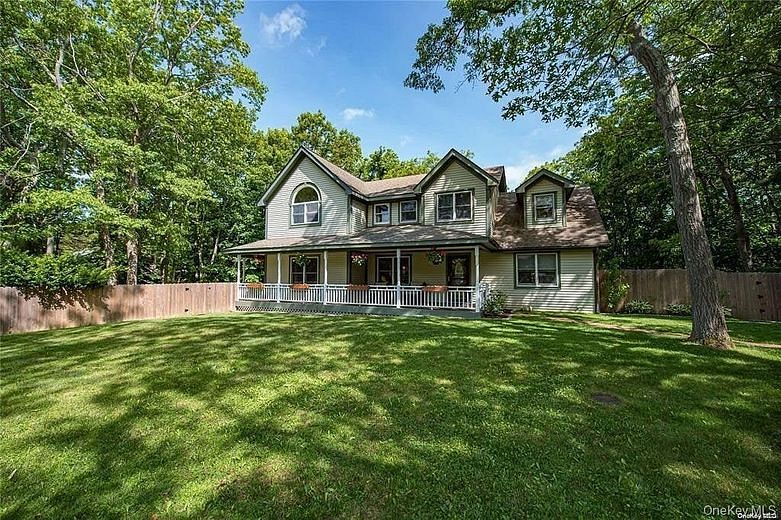15 Hillcrest Avenue
