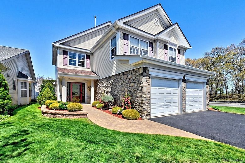 15 Marisa Drive