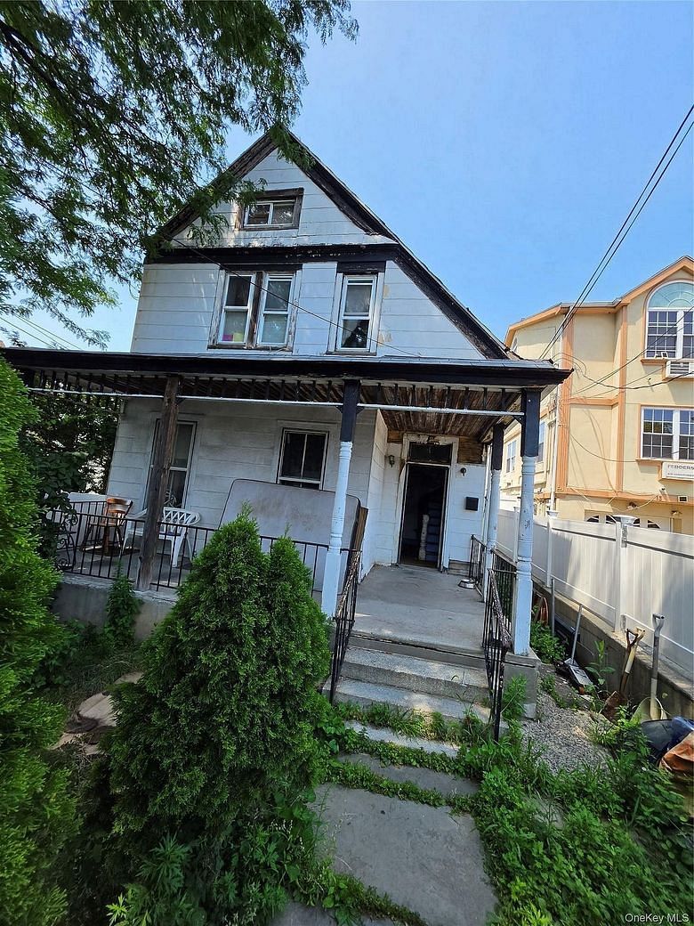 15 Pearl Street