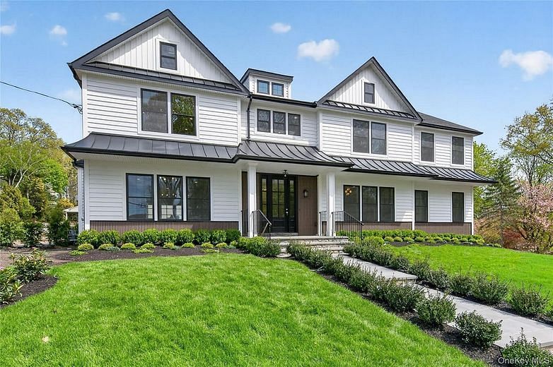 15 Ridge Drive
