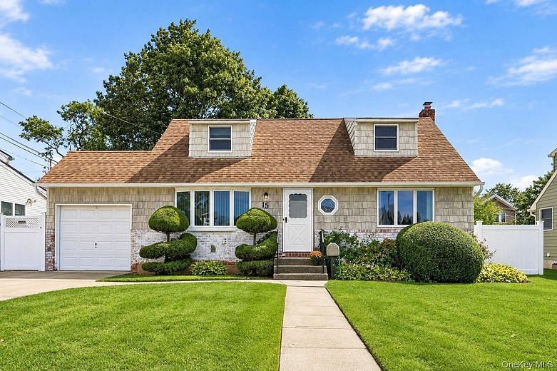 15 Scholl Drive