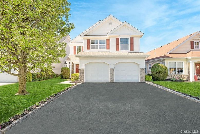 15 Sophia Drive