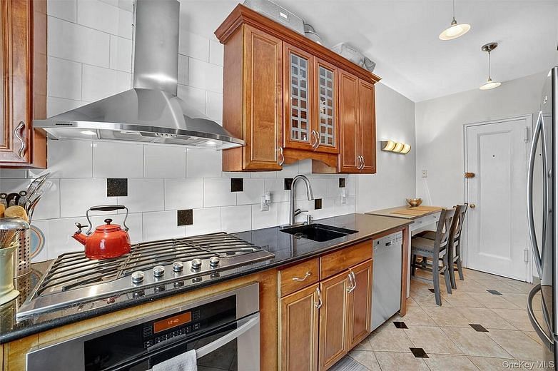 15 Sunnybrook Road #2A