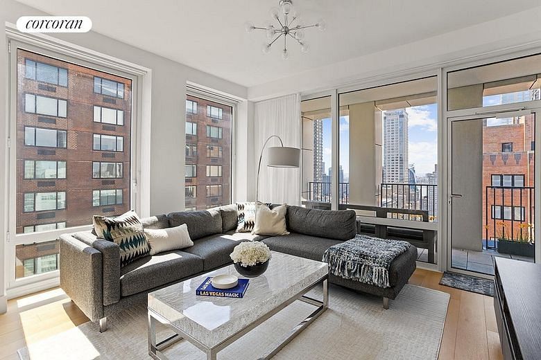 15 West 61st Street #24D