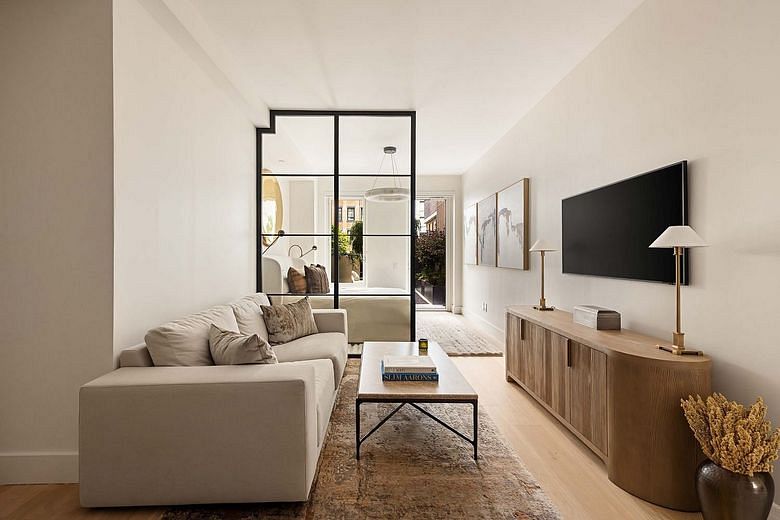 15 West 61st Street #3D