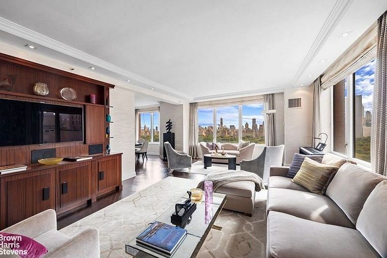 15 West 63rd Street #20B