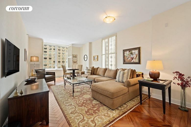 15 West 63rd Street #20C