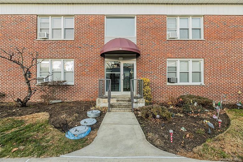15 Winchester Avenue #1B