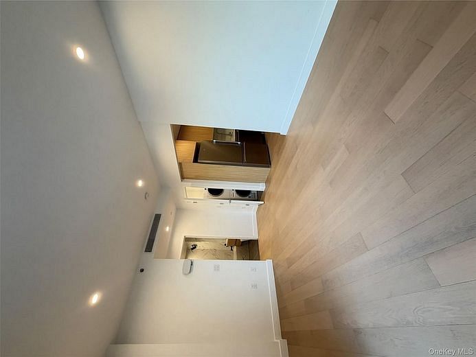 150-02 Northern Boulevard #5J