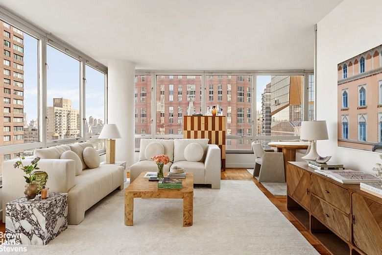 150 Columbus Avenue #18F