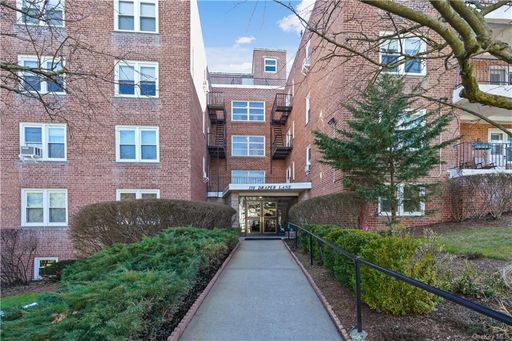 Image 1 of 32 for 150 Draper Lane #3DN in Westchester, Dobbs Ferry, NY, 10522