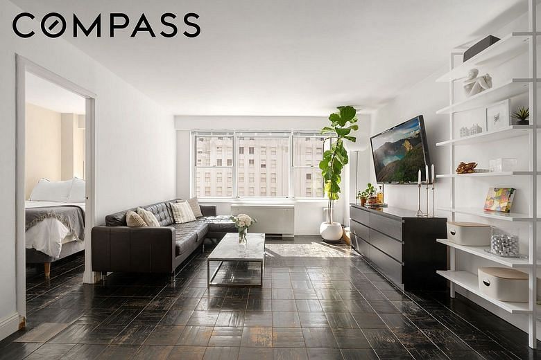 150 East 61st Street #10J