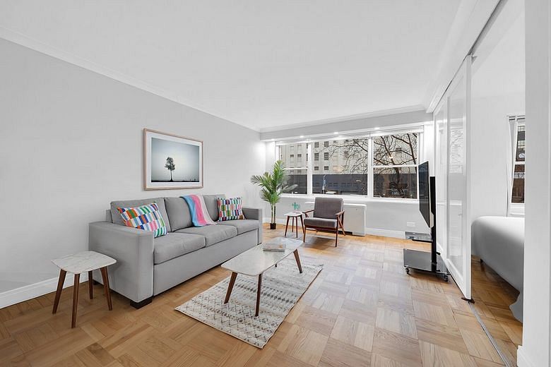 150 East 61st Street #3K