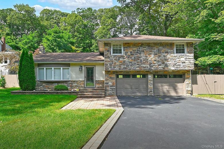 150 Hallock Landing Road