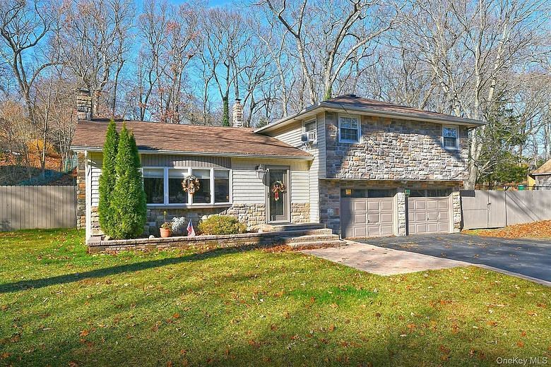 150 Hallock Landing Road