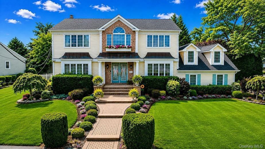 150 Harborview Drive