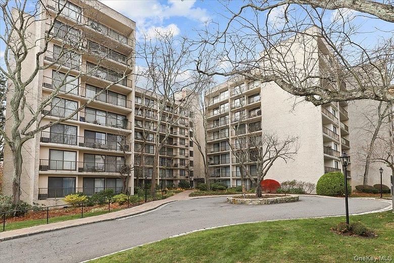 150 Overlook Avenue #6L