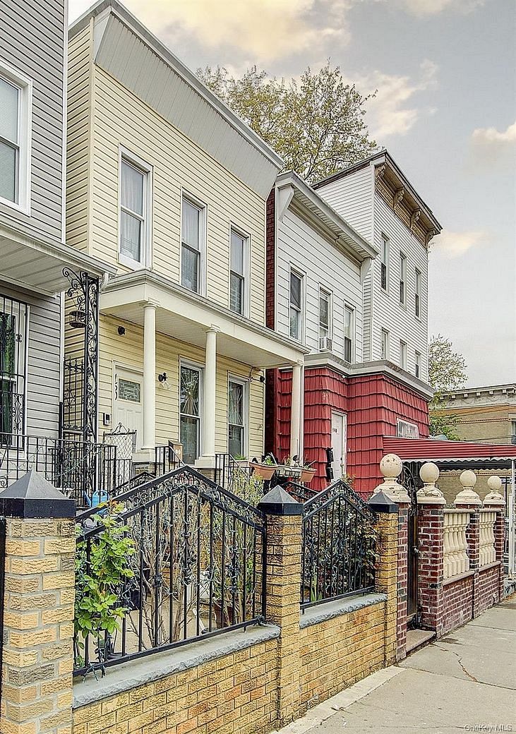 150 Ridgewood Avenue