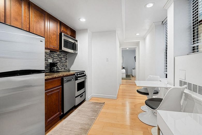 150 West 51st Street #1628