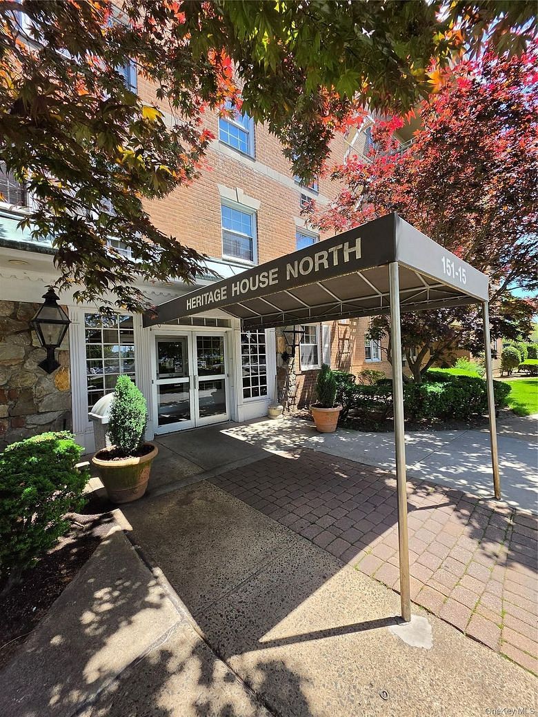151-15 84th Street #6C