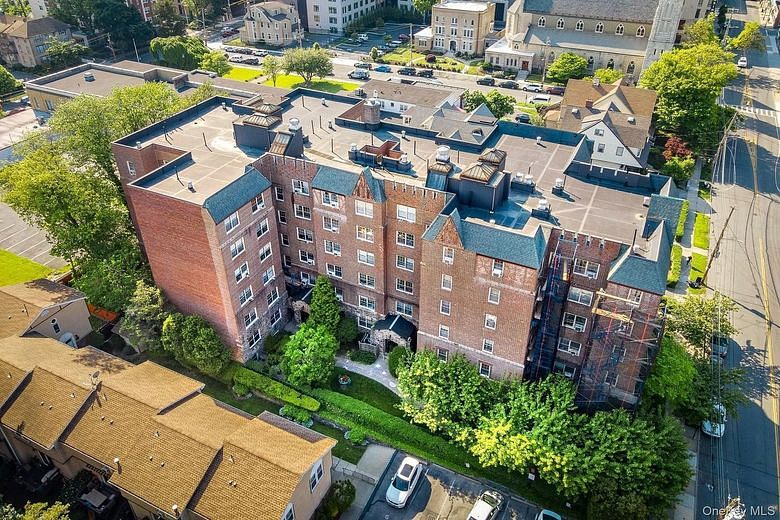 151 Centre Avenue #5C