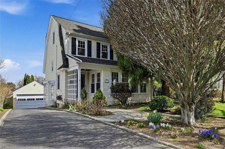 151 Hillcrest Avenue