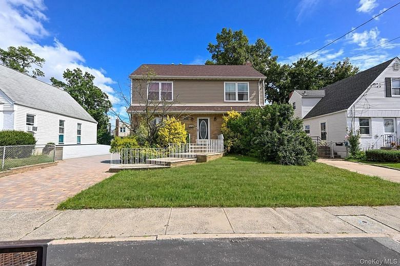151 Nassau Boulevard