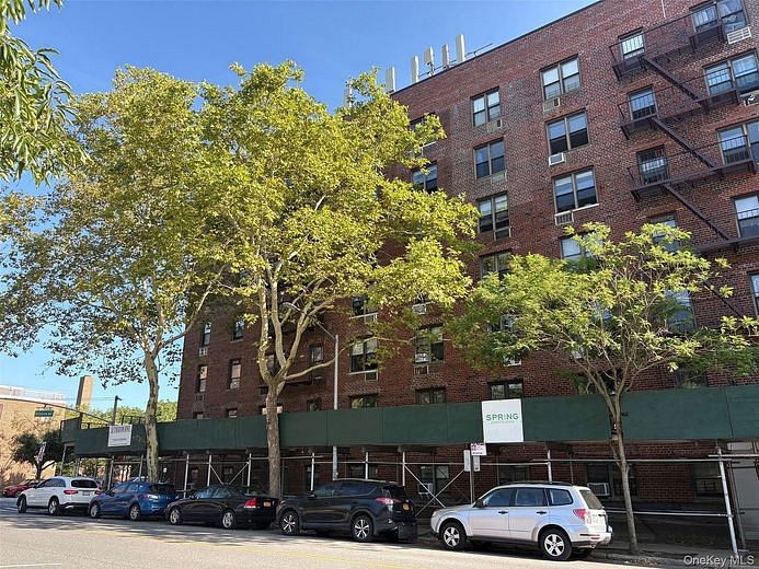 152-72 Melbourne Avenue #1D