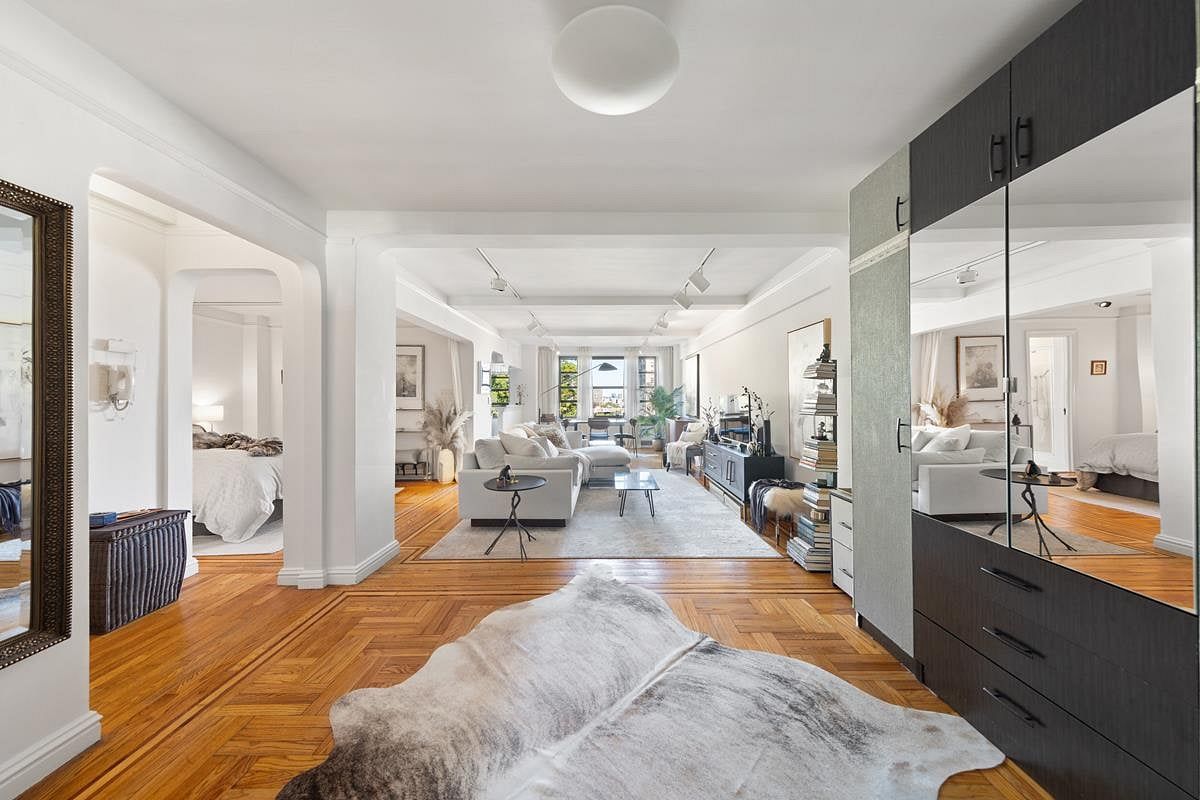 152 East 94th Street #8D