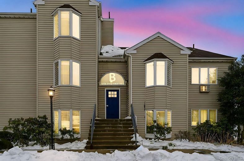 152 Tier Street #206B