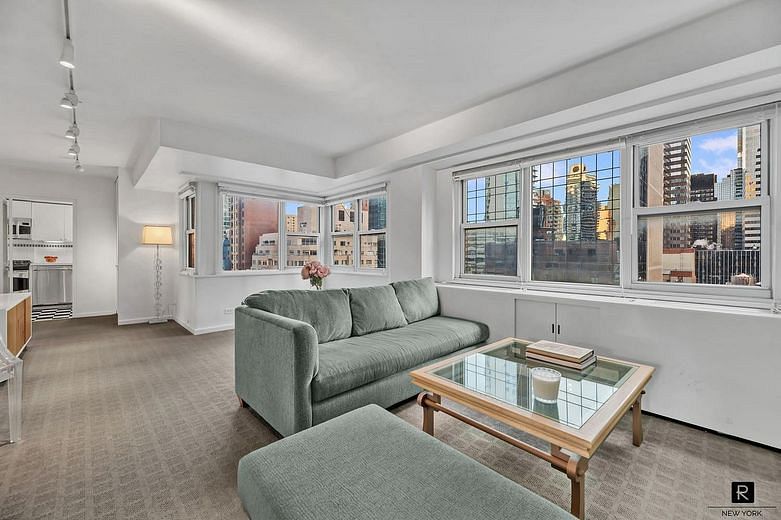 153 East 57th Street #21B