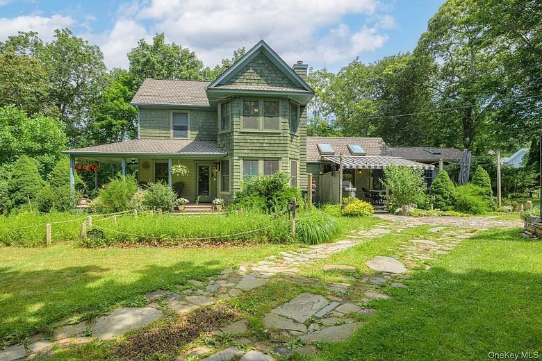 153 Ponquogue Avenue