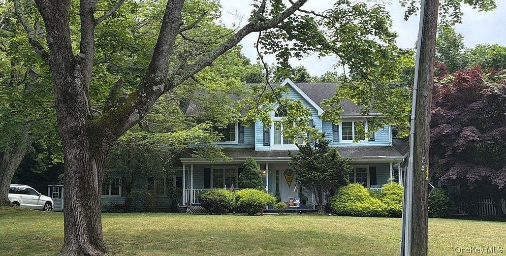 153 Sunset Boulevard