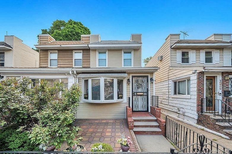 1536 E 51st Street
