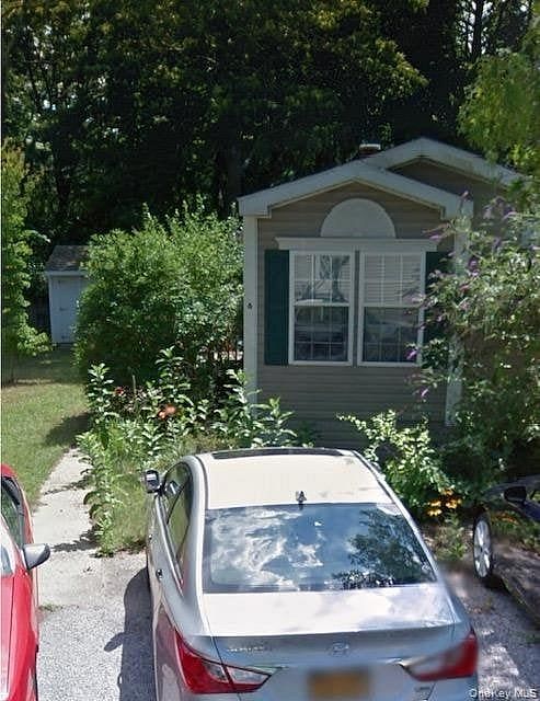1538 Speonk-Riverhead Rd #6