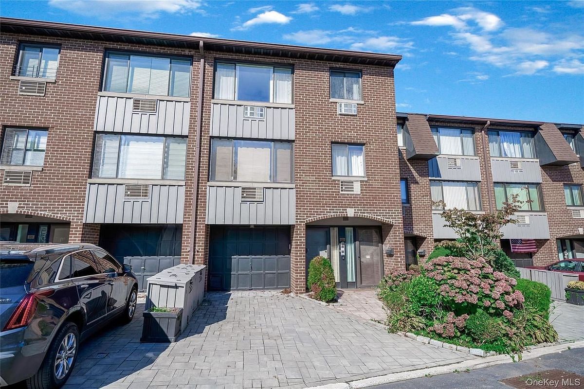 Image 1 of 18 for 15405 Riverside Drive #12B in Queens, Whitestone, NY, 11357