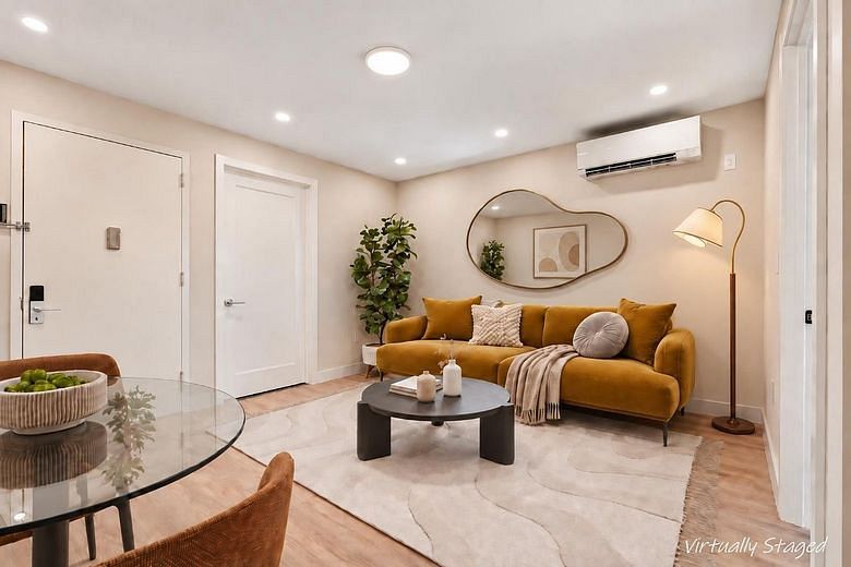 1546 Broadway #2A