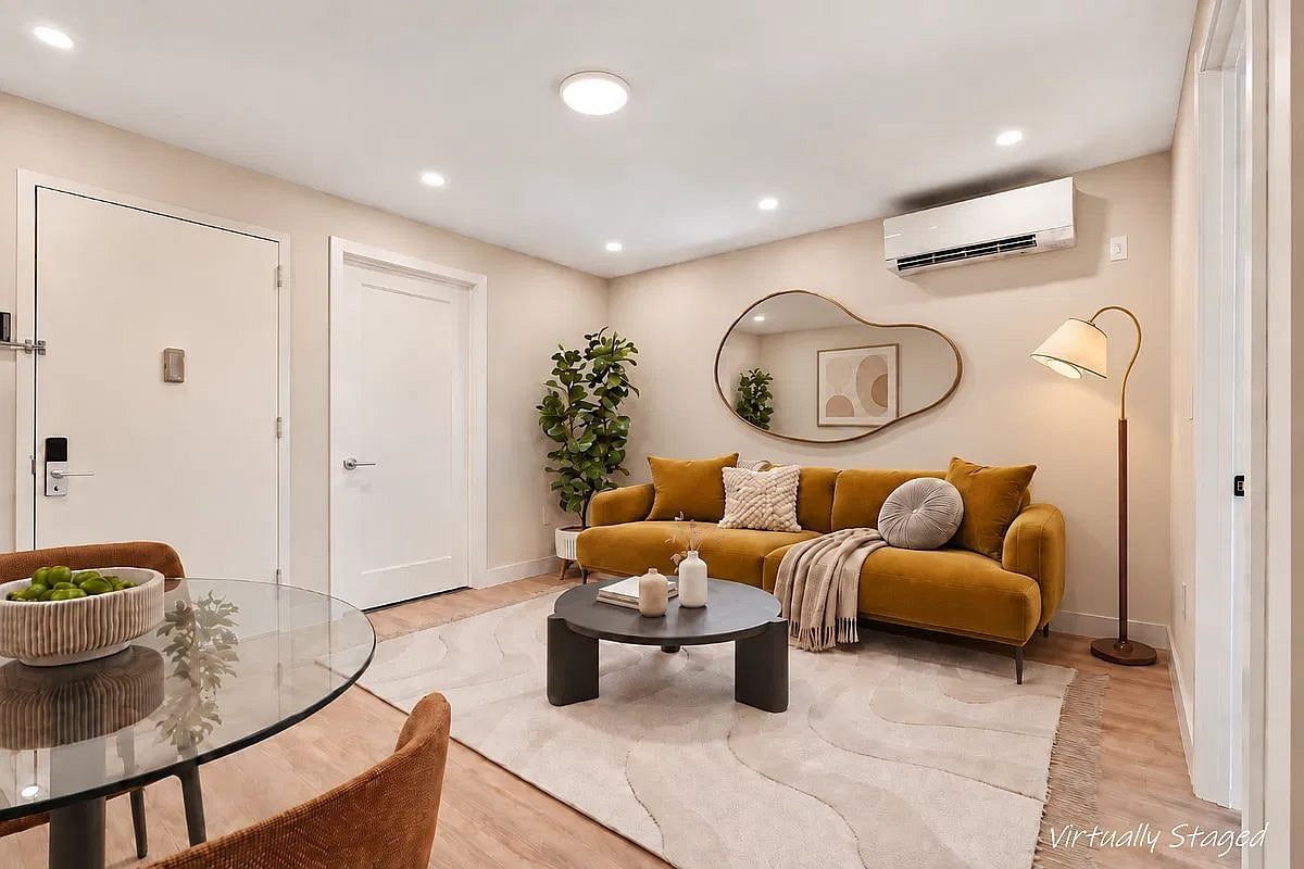 1546 Broadway #2A
