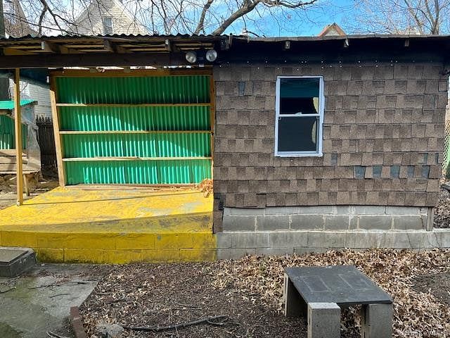 1549 & 1547(Garage) Beach Avenue