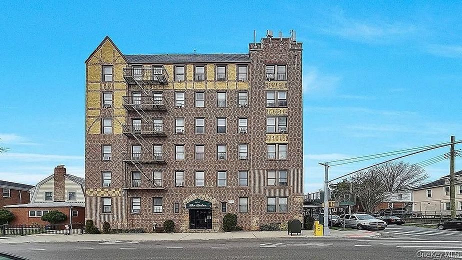 155-17 Sanford Avenue #6A