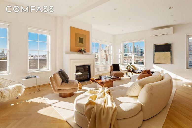 155 Noble Street #PH5