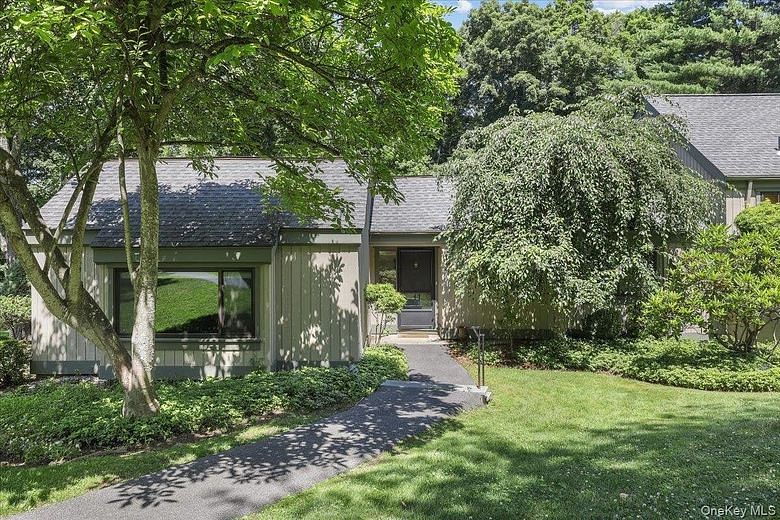 156 Heritage Hills #A